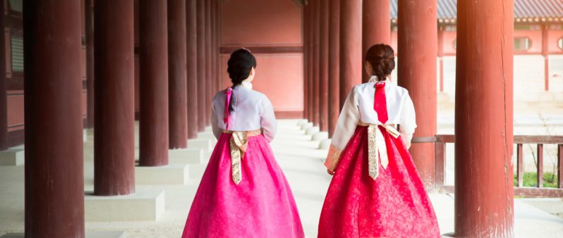 KOREAN HANBOKS HANOKS AND PALACES